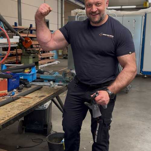 Kracht, groei en ambitie: Petro's nieuwe start in Nederland